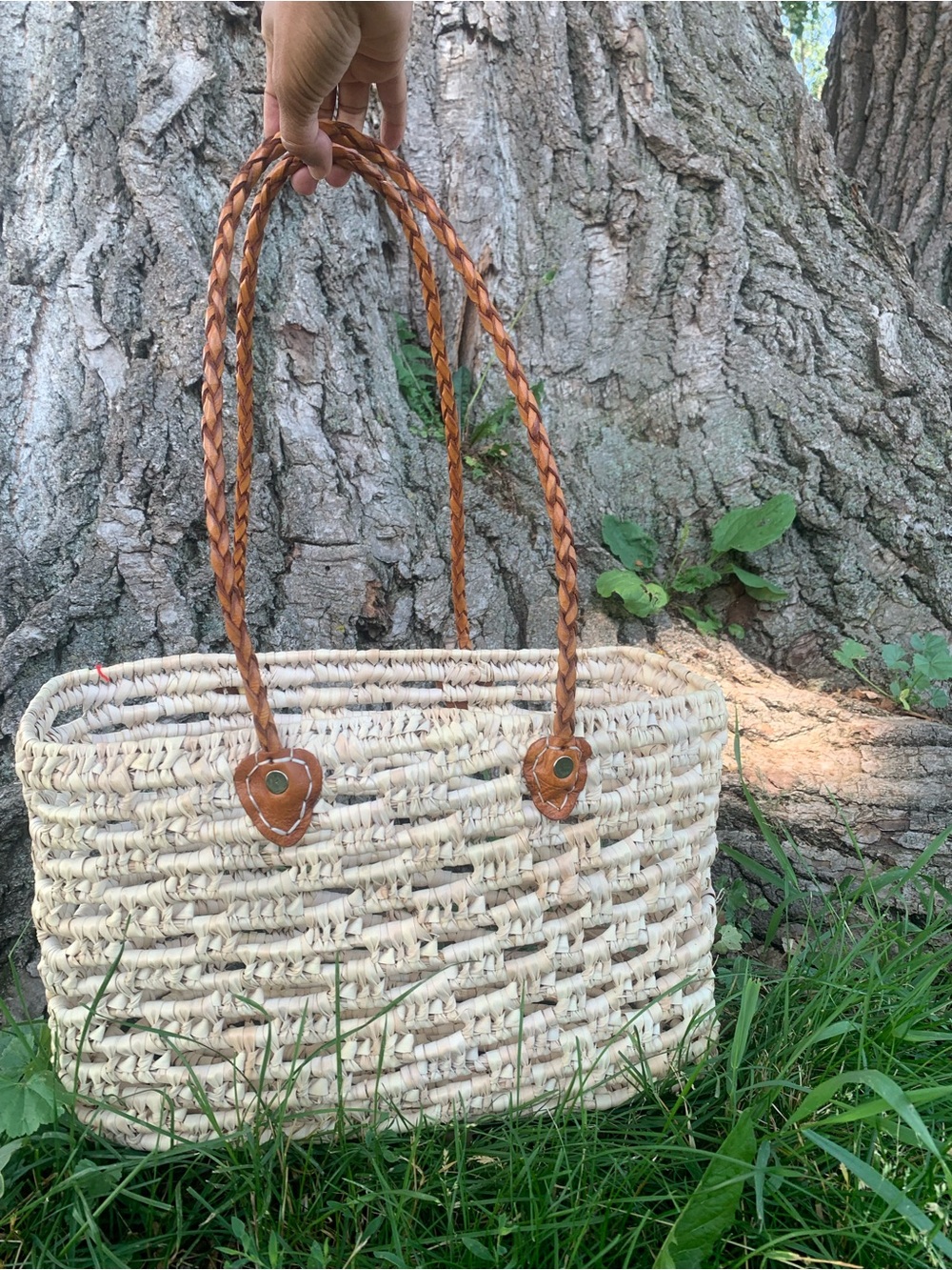NWT Handwoven picnic basket bag- wicker basket -tote bag - beach bag basket - Picture 9 of 15
